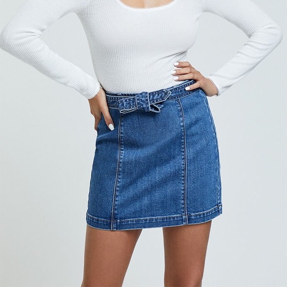 PacSun Dresses & Skirts - Pacsun Belted Denim Skirt